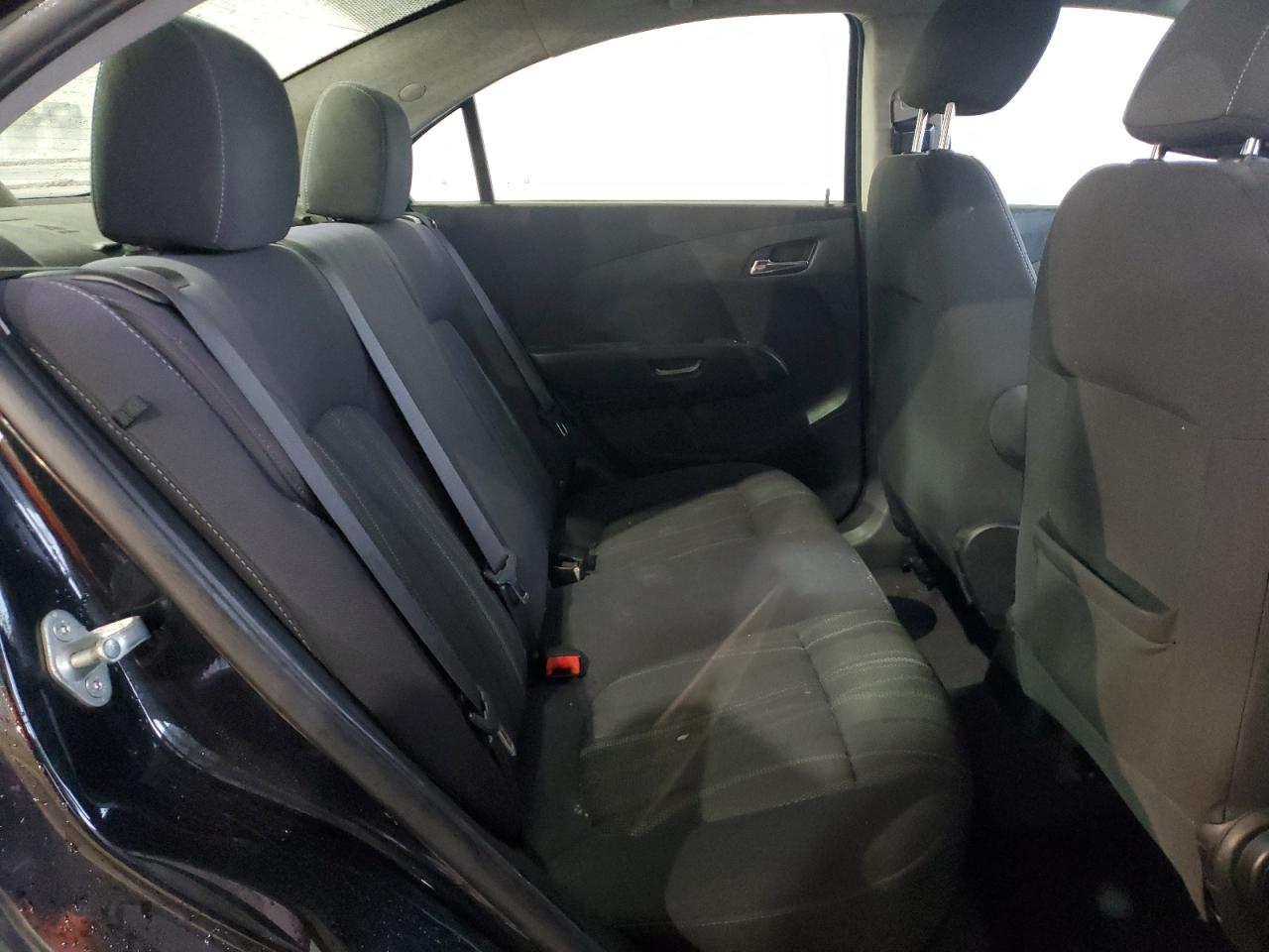 2014 Chevrolet Sonic - Image 10