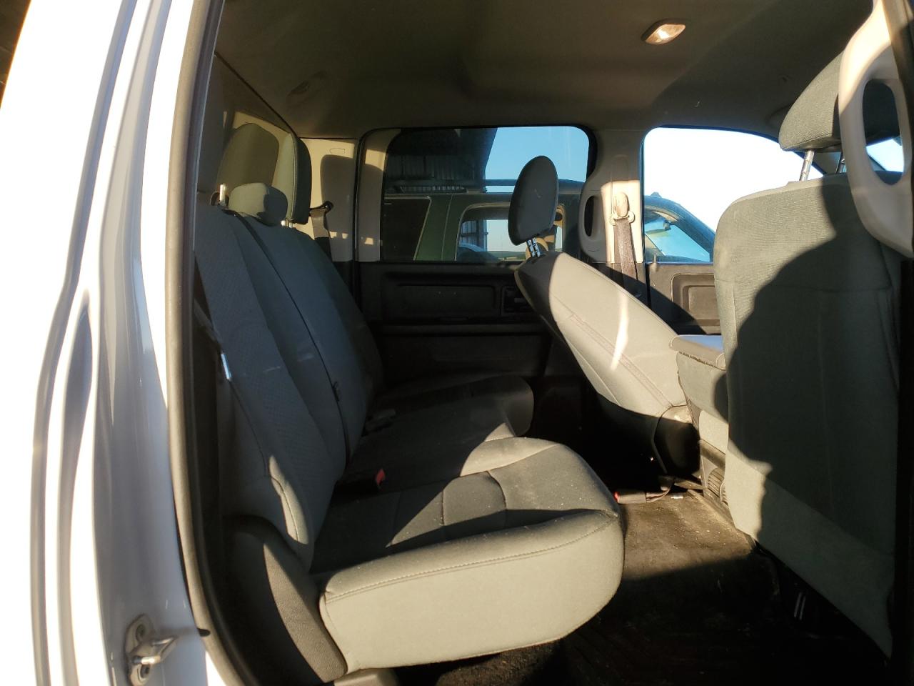 2017 RAM 1500 - Image 10