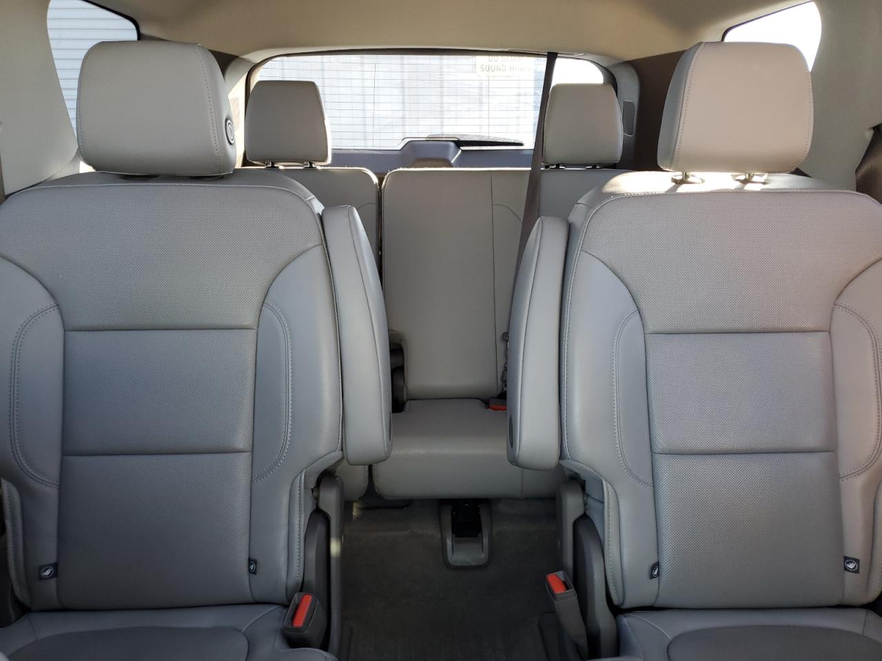 2018 Chevrolet Traverse - Image 10