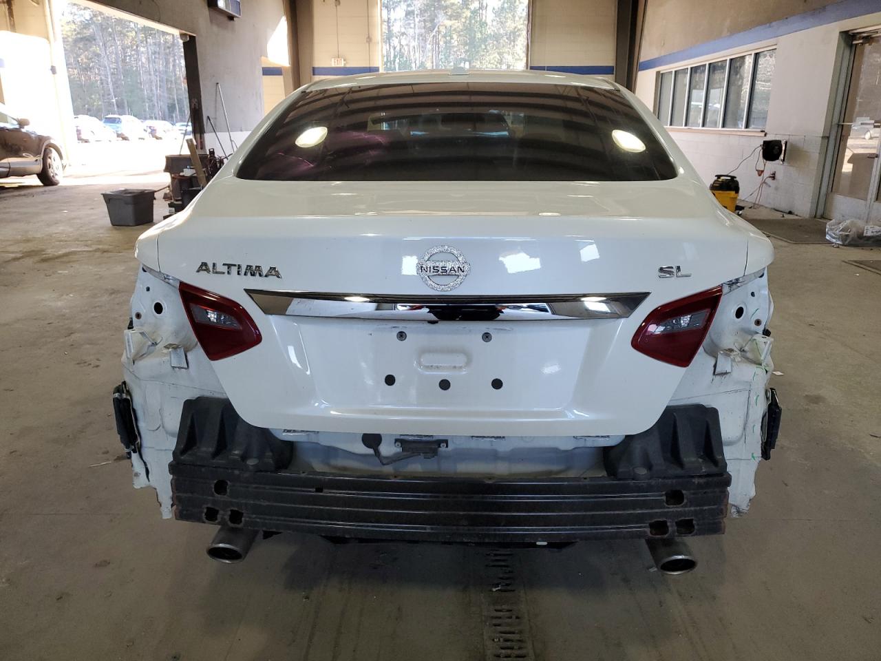 2018 Nissan Altima - Image 6