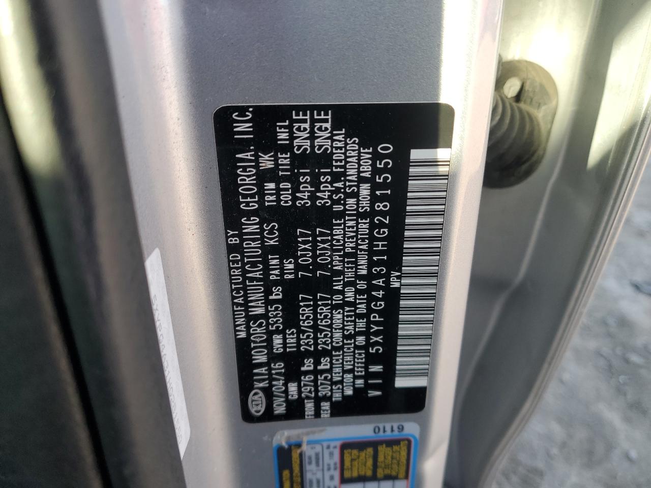 2017 Kia Sorento - Image 13