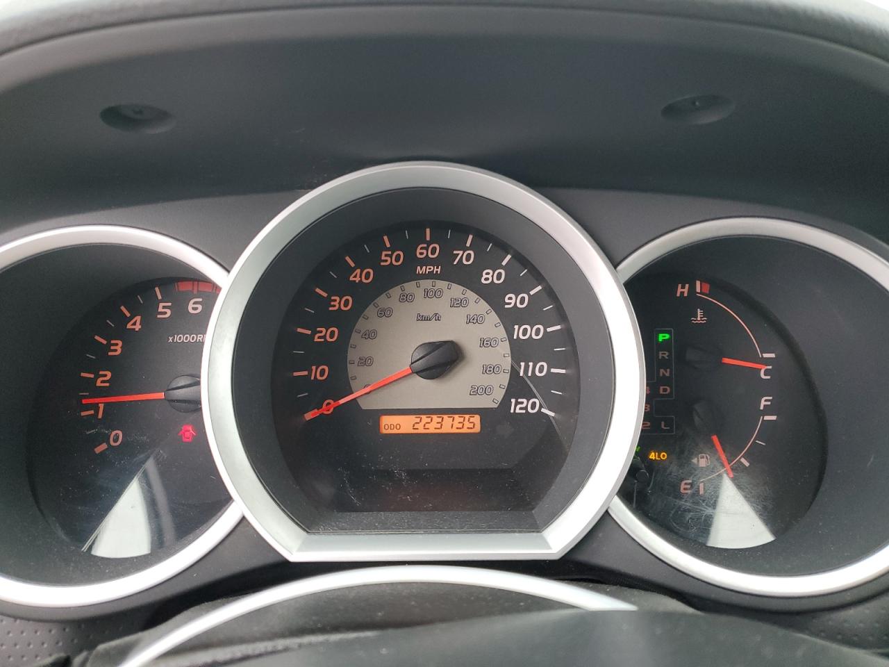 2006 Toyota Tacoma - Image 9