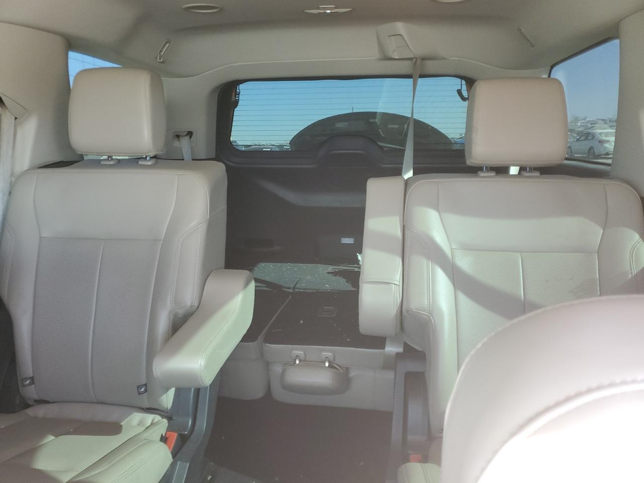 2022 Ford Expedition - Image 10