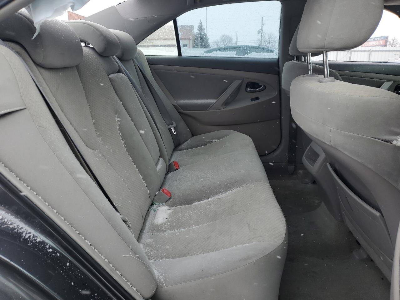 2009 Toyota Camry - Image 10
