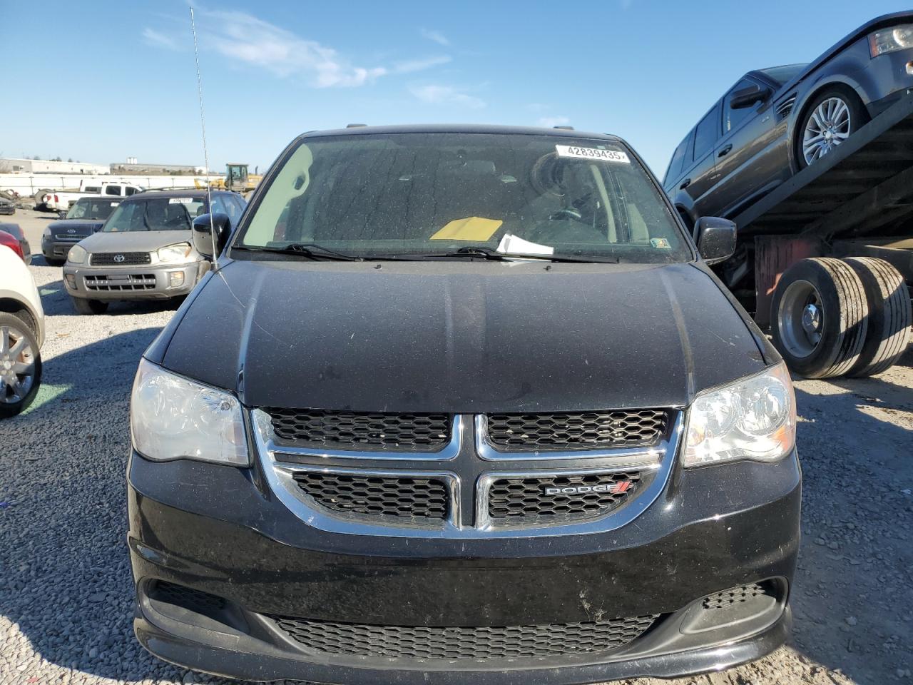 2016 Dodge Caravan - Image 5