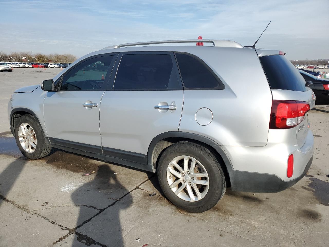 2014 Kia Sorento - Image 2