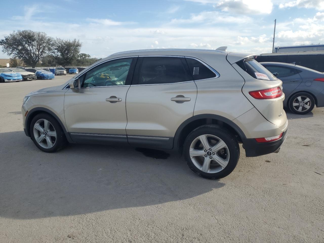 2017 Lincoln MKC - Image 2