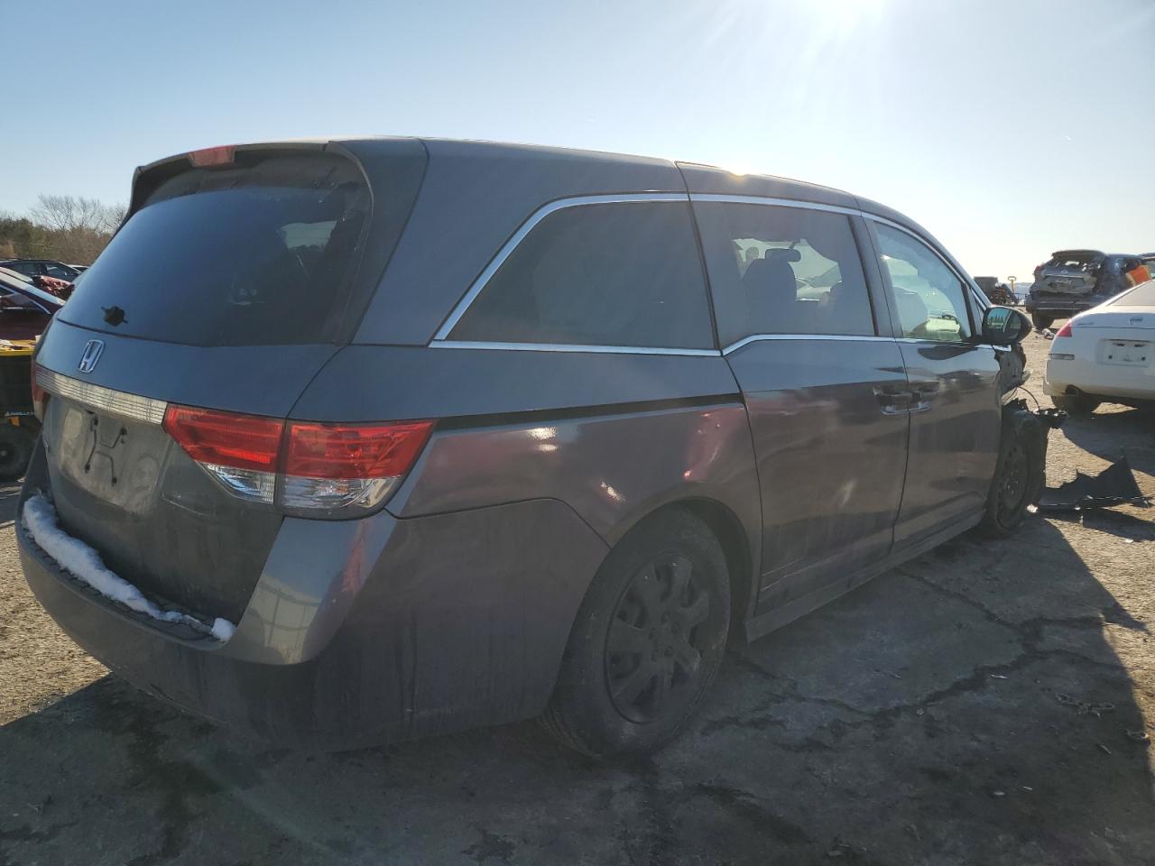 2016 Honda Odyssey - Image 3