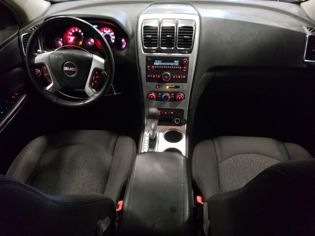2009 GMC Acadia - Image 8
