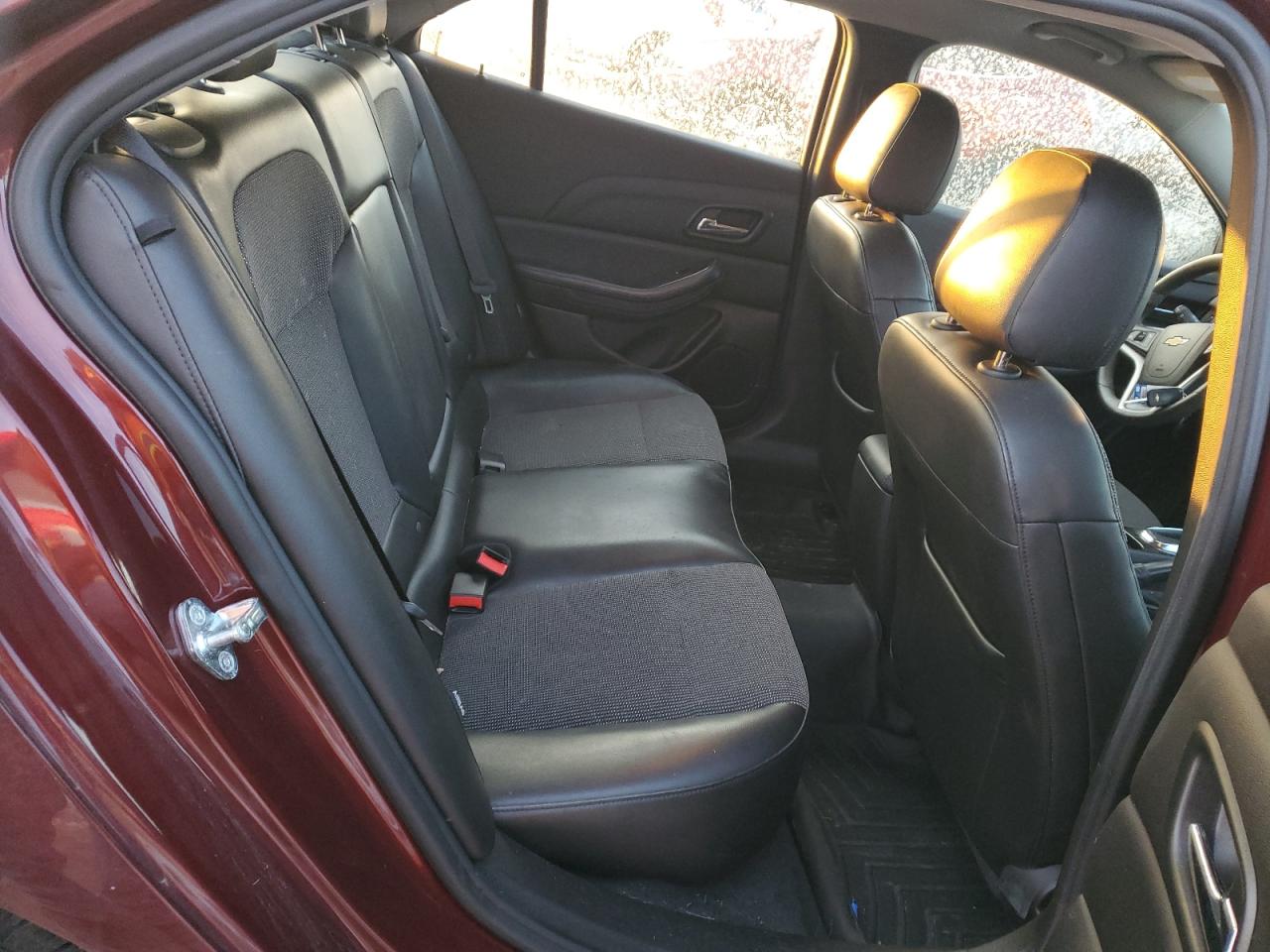 2015 Chevrolet Malibu - Image 10