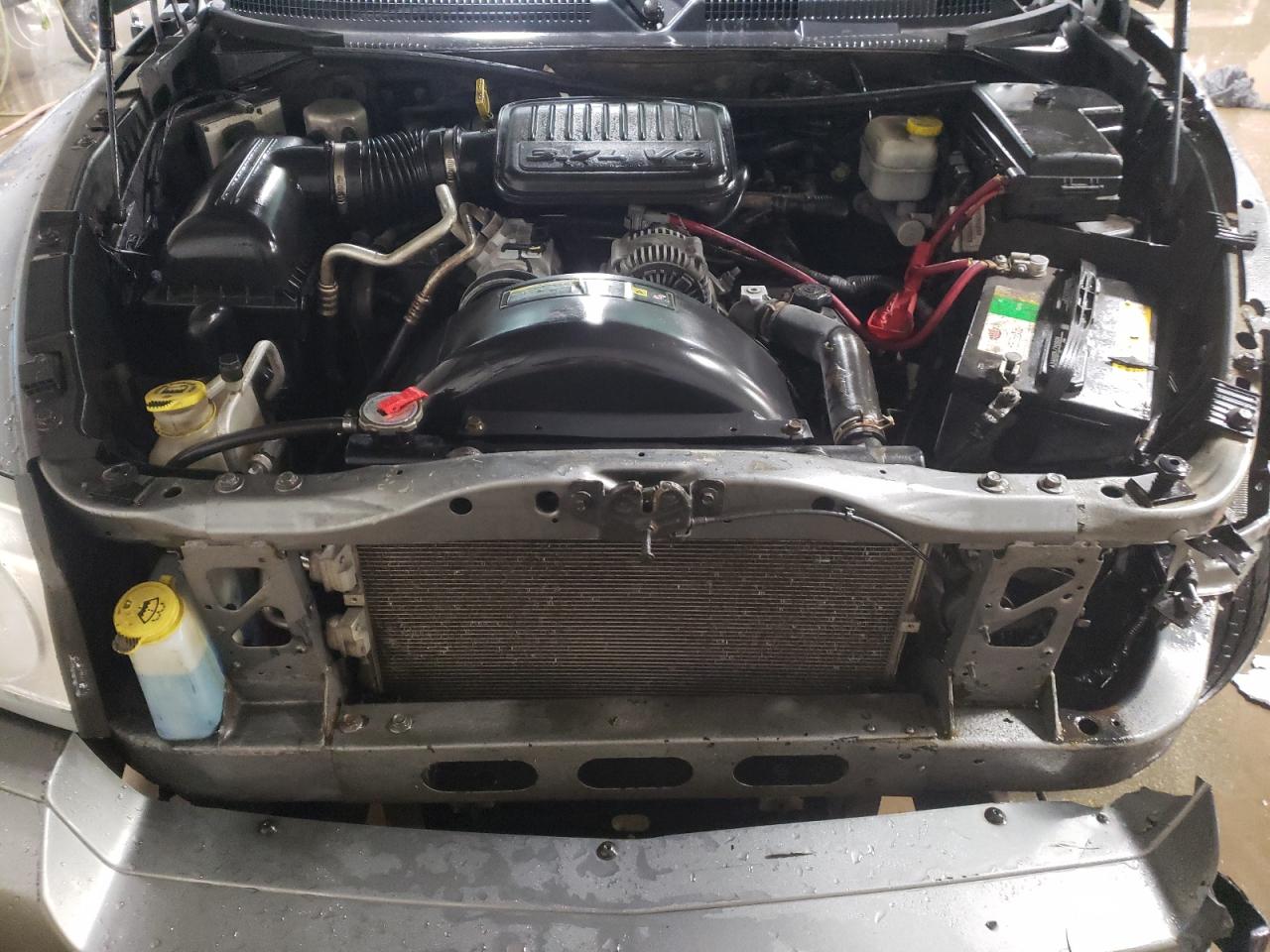 2005 Dodge Dakota - Image 11