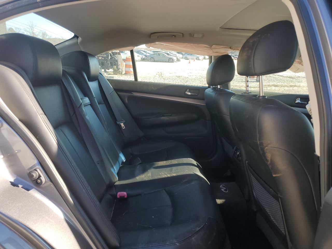 2012 Infiniti G - Image 11