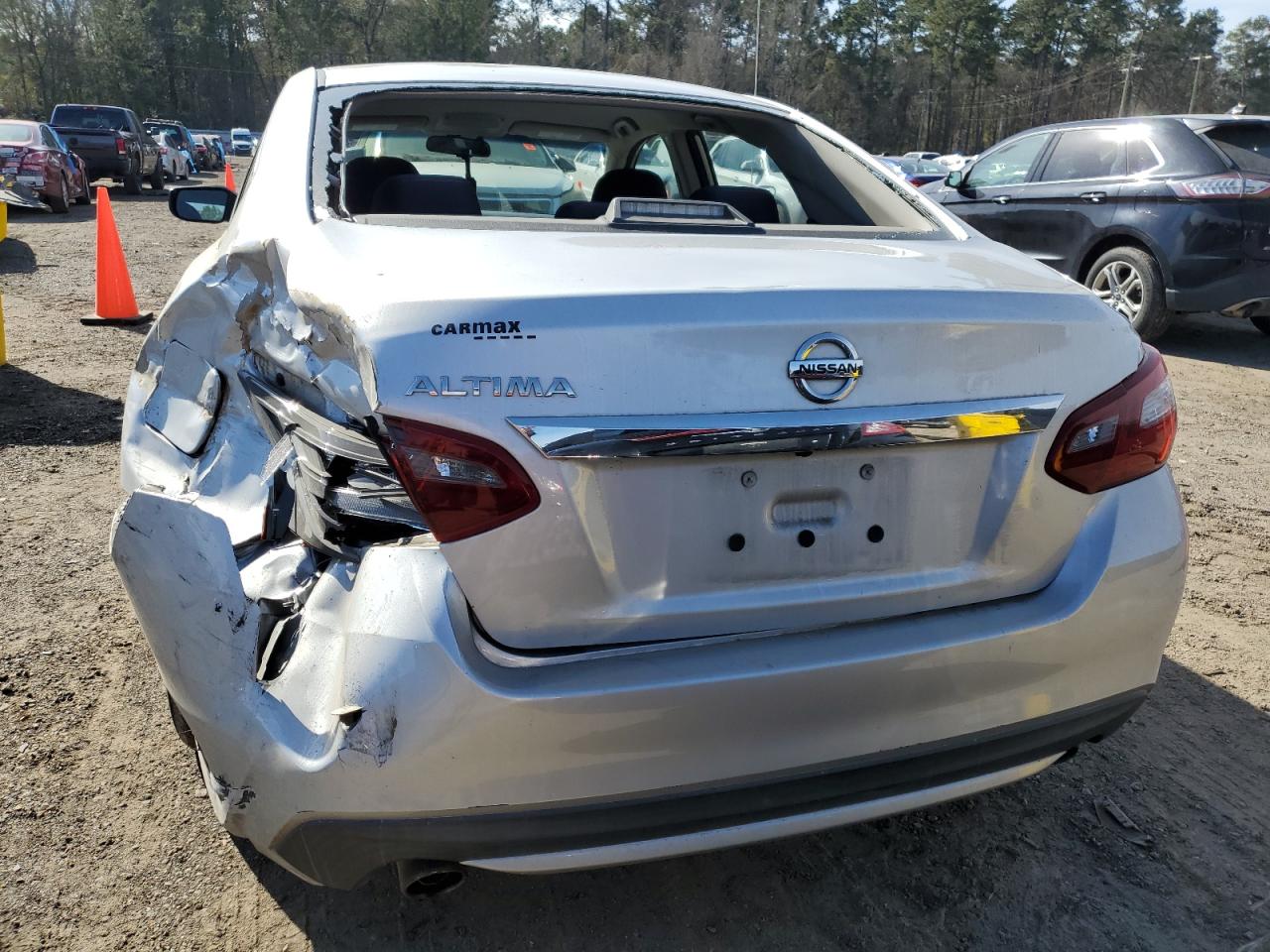 2018 Nissan Altima - Image 6