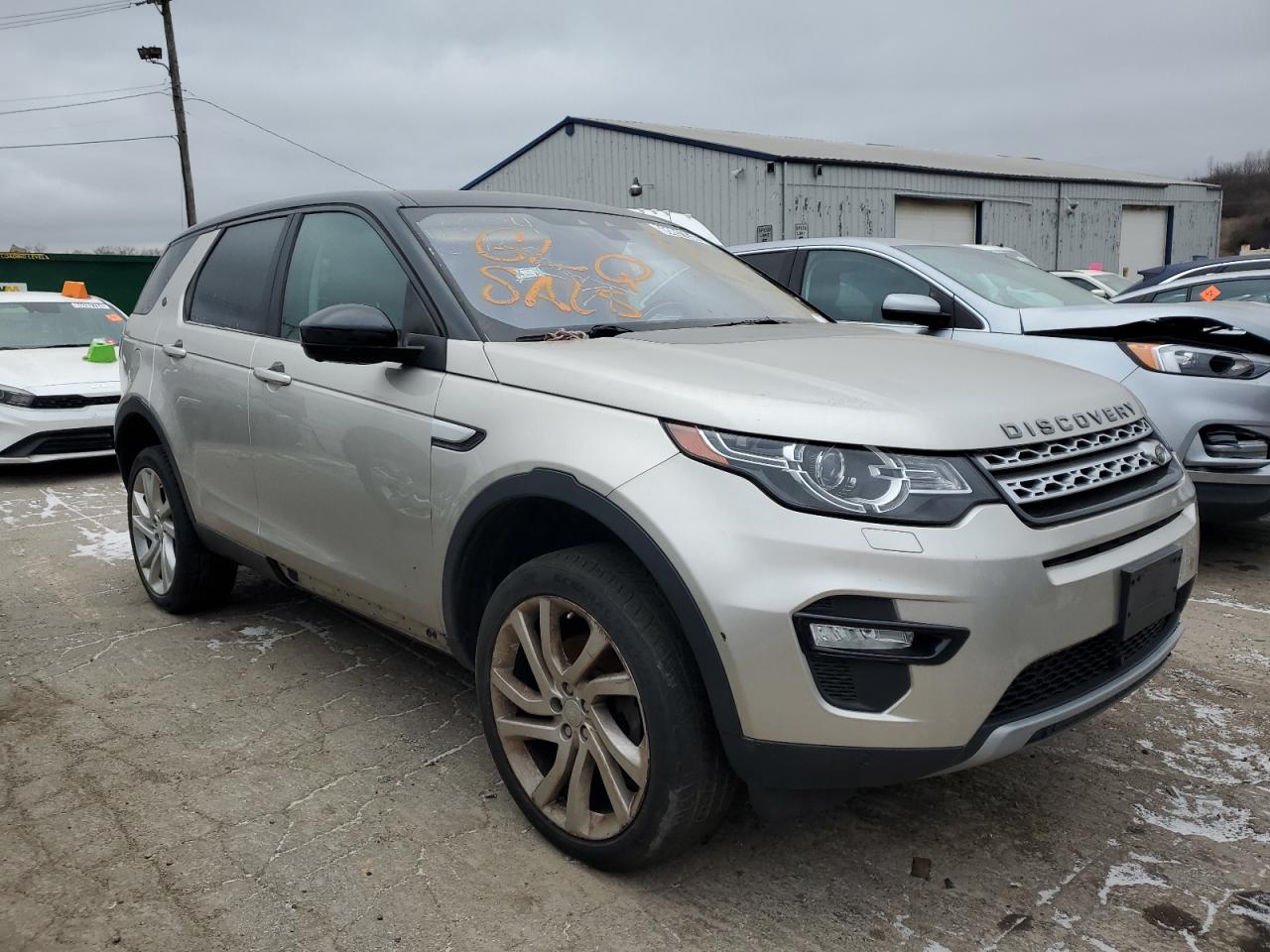 2017 Land Rover Discovery - Image 4
