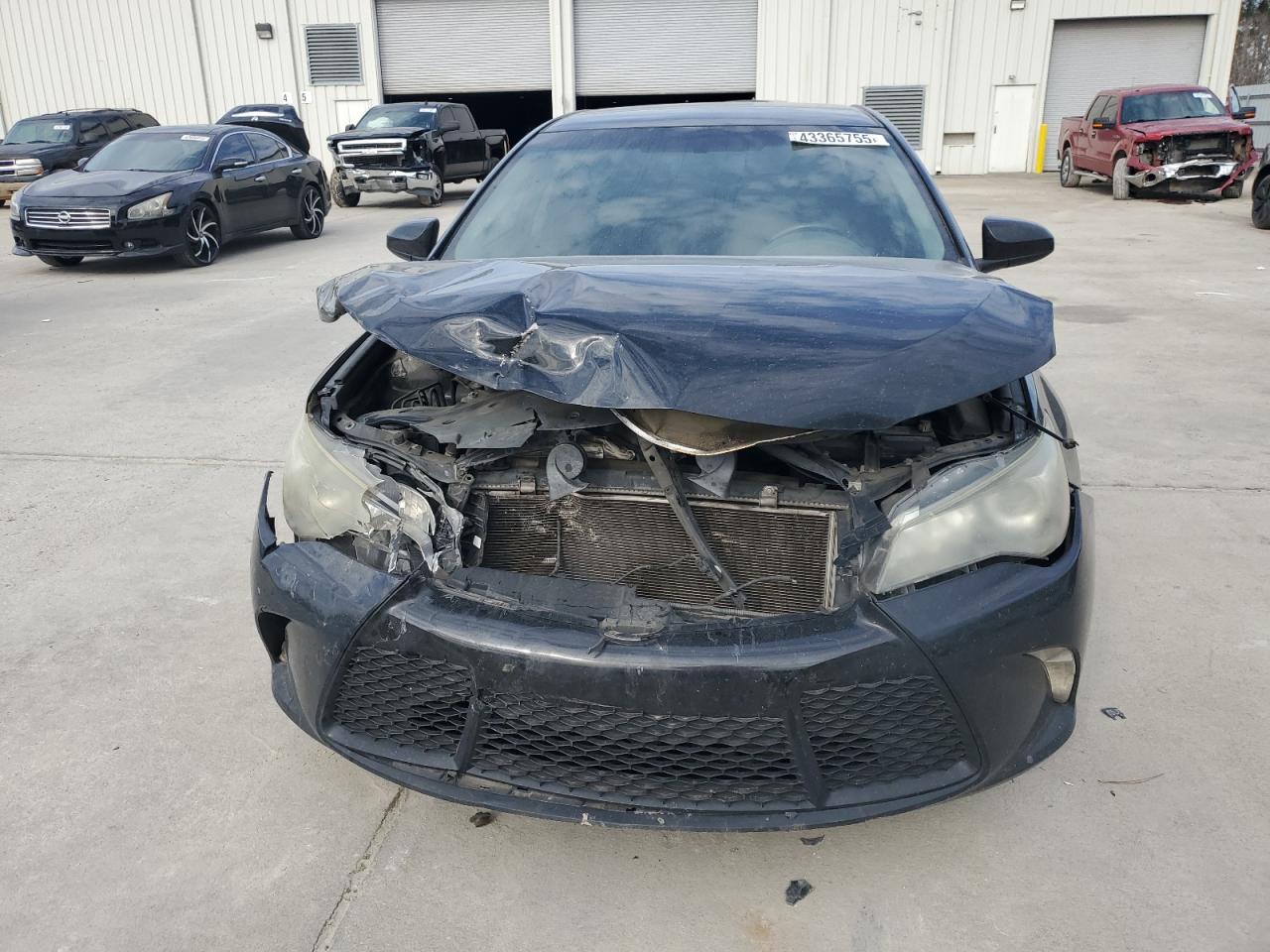 2016 Toyota Camry - Image 5