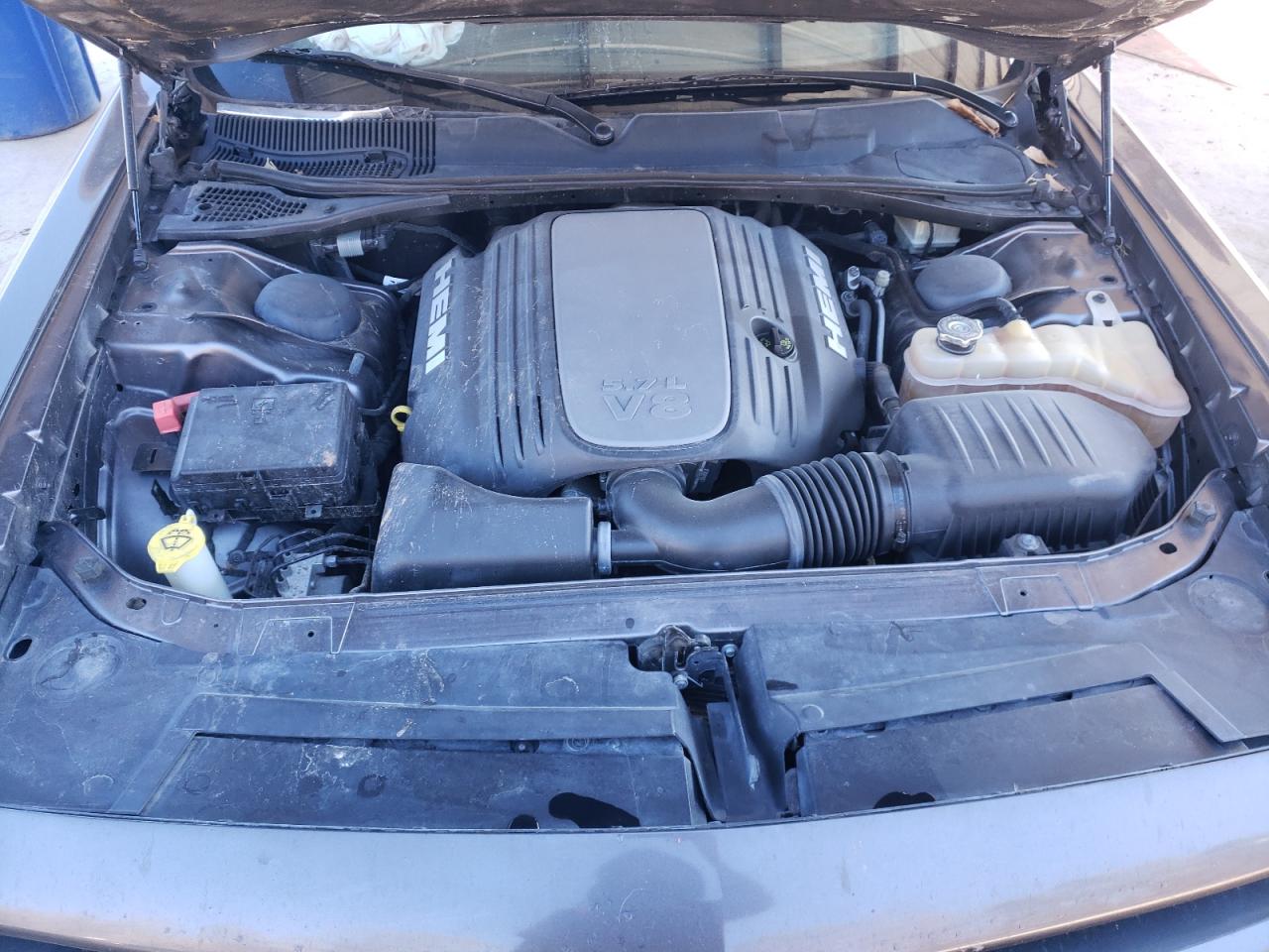 2016 Dodge Challenger - Image 11
