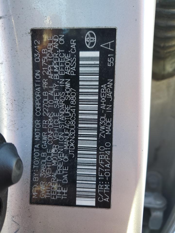 2012 Toyota Prius - Image 13