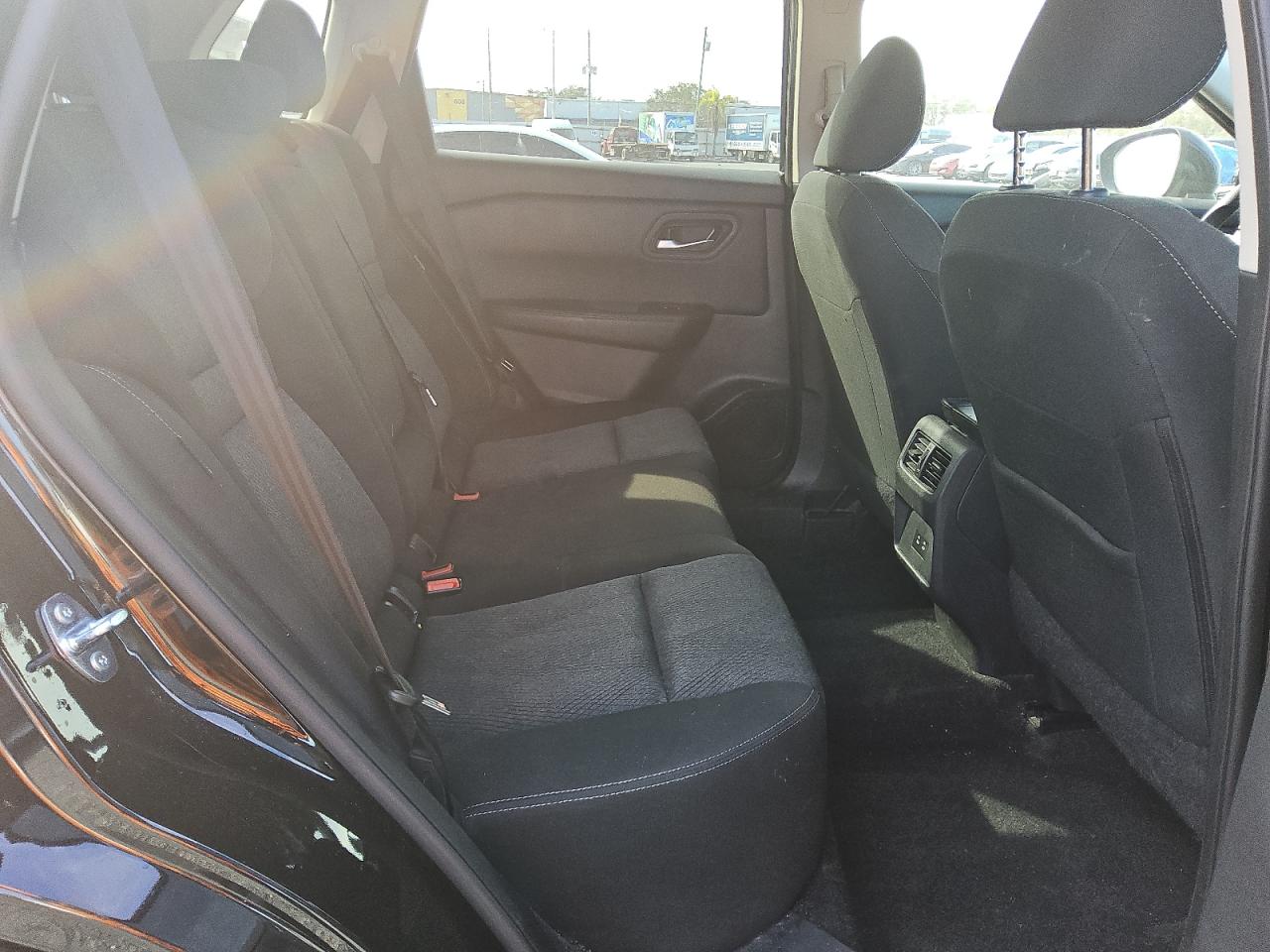 2024 Nissan Rogue - Image 11