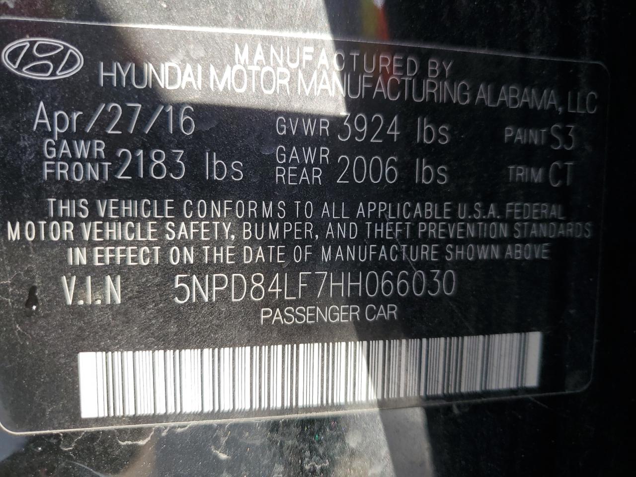 2017 Hyundai Elantra - Image 12