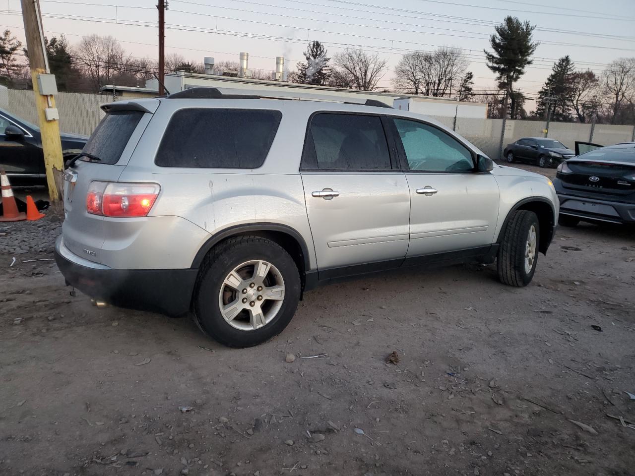2012 GMC Acadia - Image 3