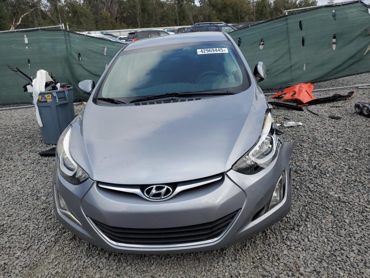 2016 Hyundai Elantra - Image 5