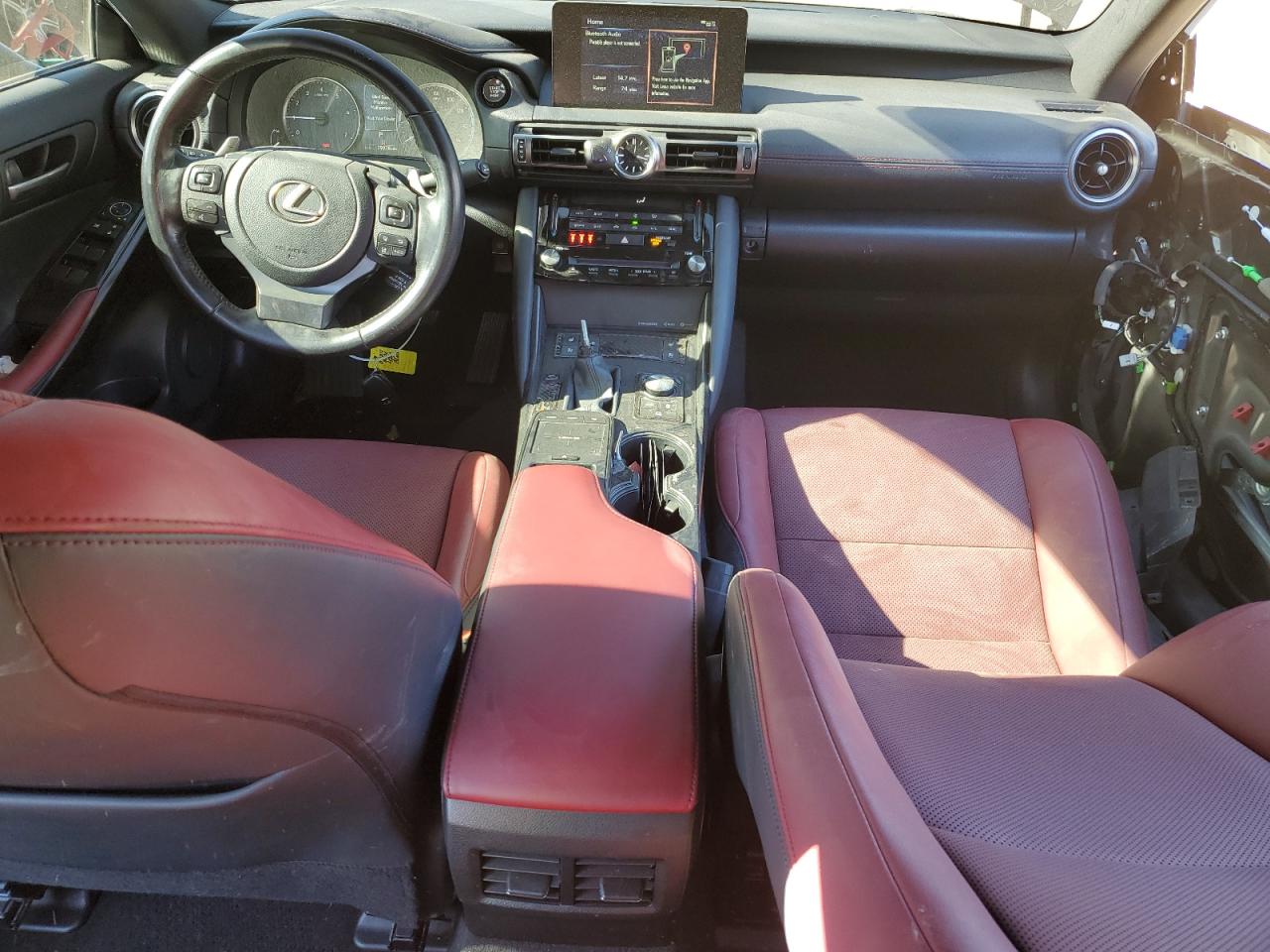 2021 Lexus IS - Image 8