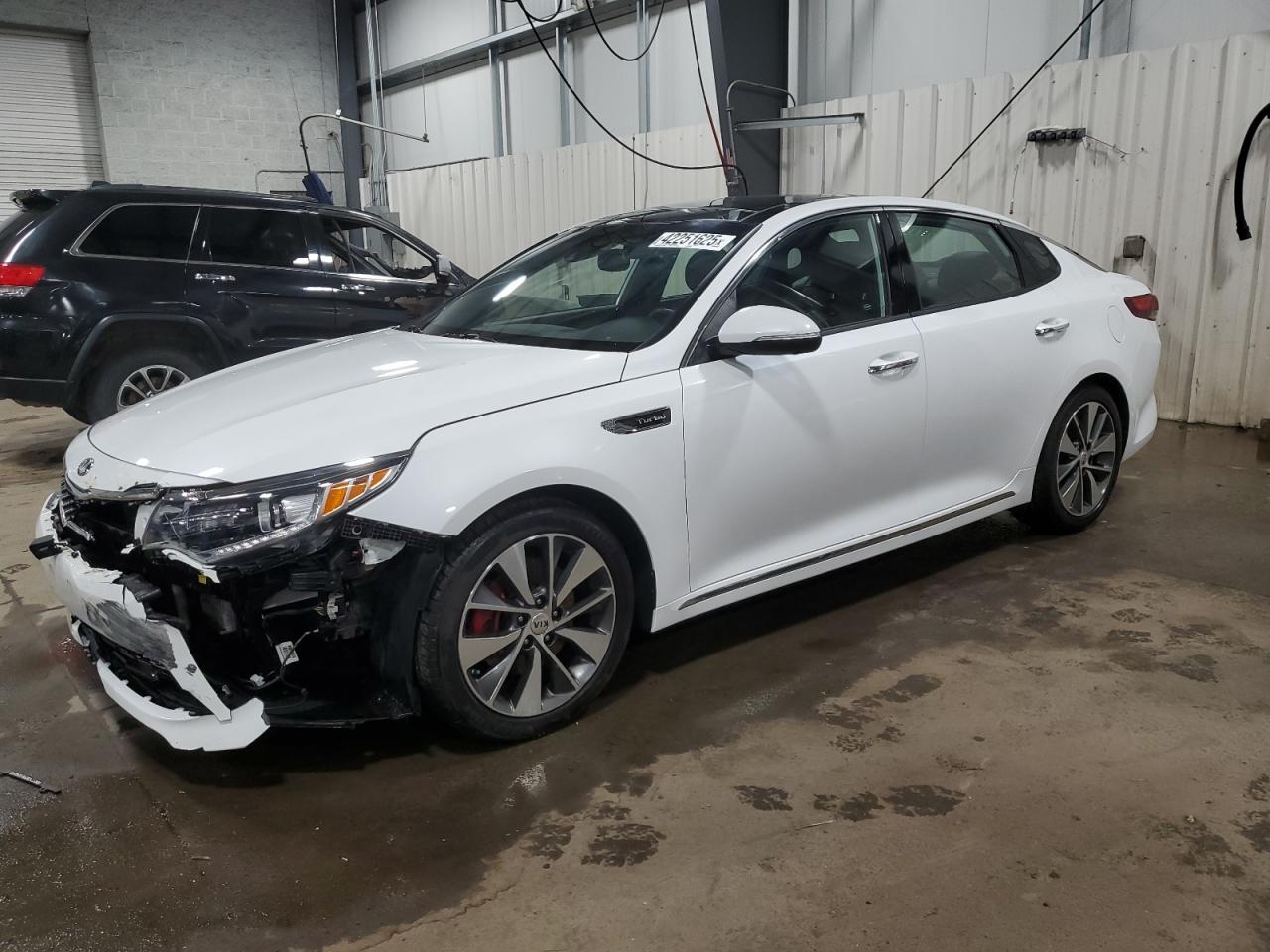 2016 Kia Optima - Image 1