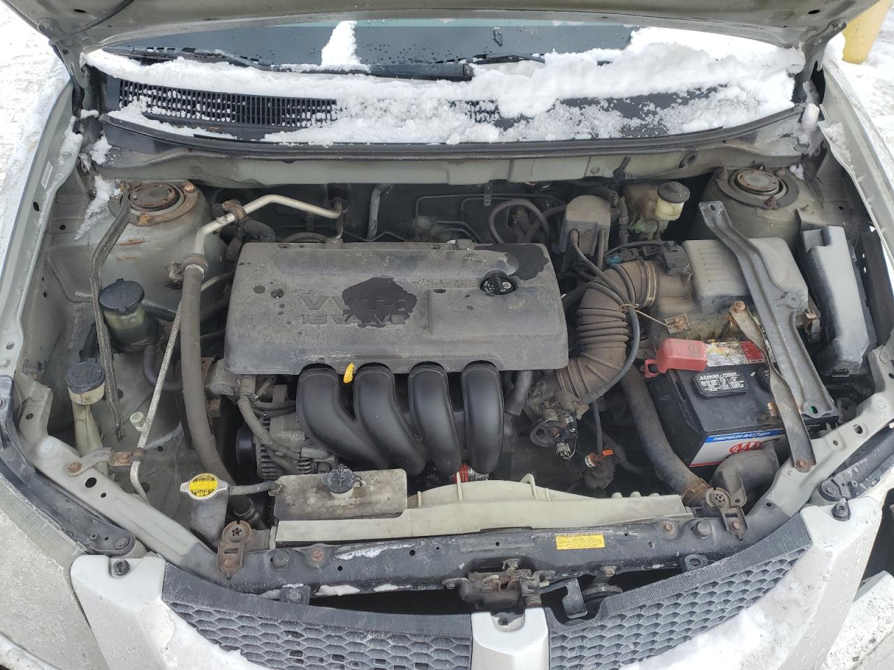 2004 Pontiac Vibe - Image 12