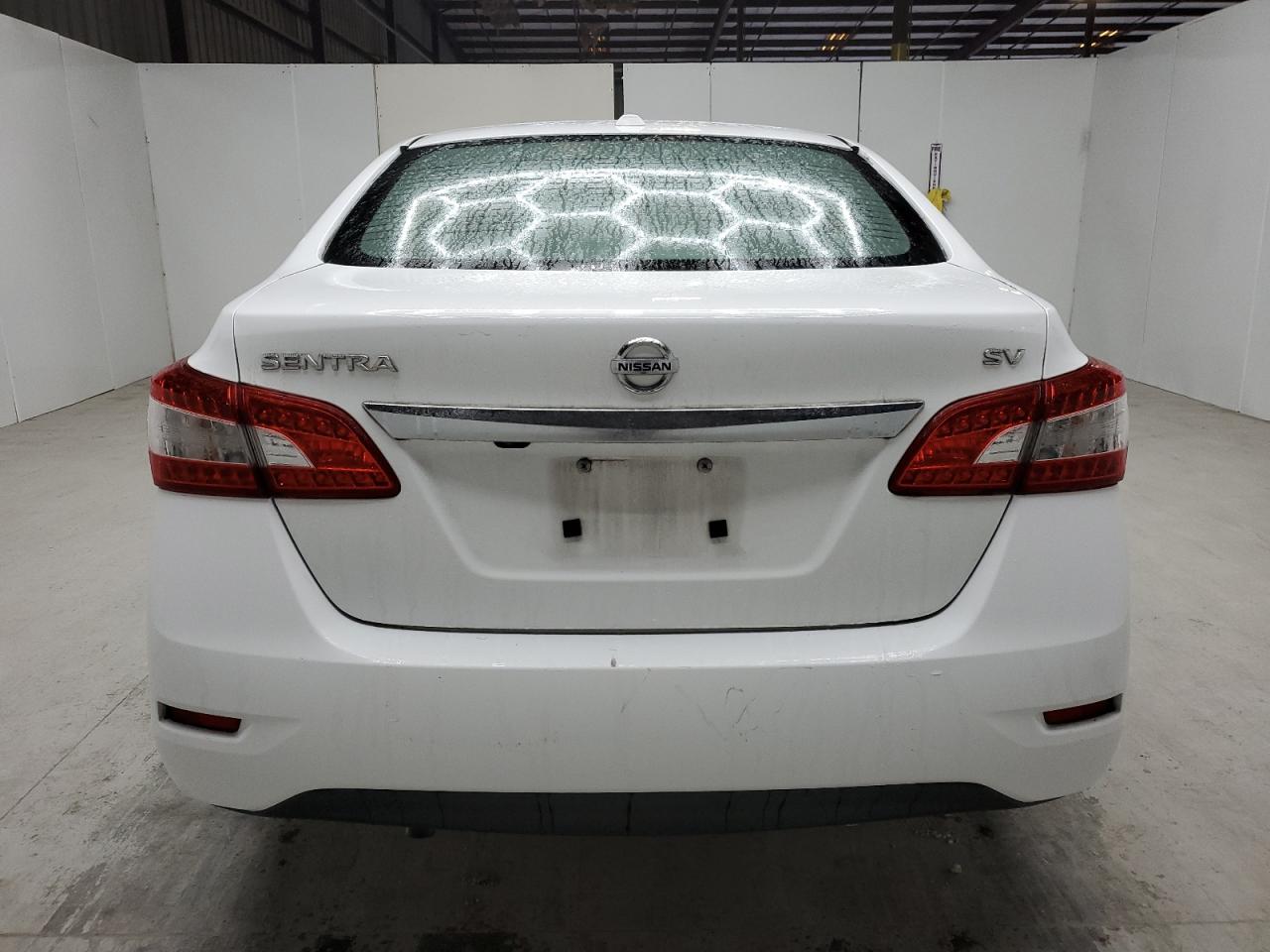 2015 Nissan Sentra - Image 6