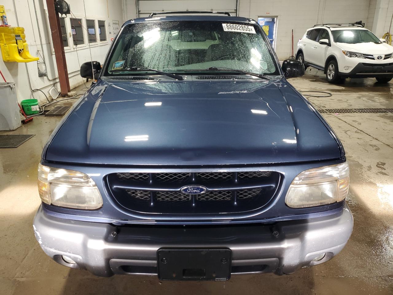 2000 Ford Explorer - Image 5