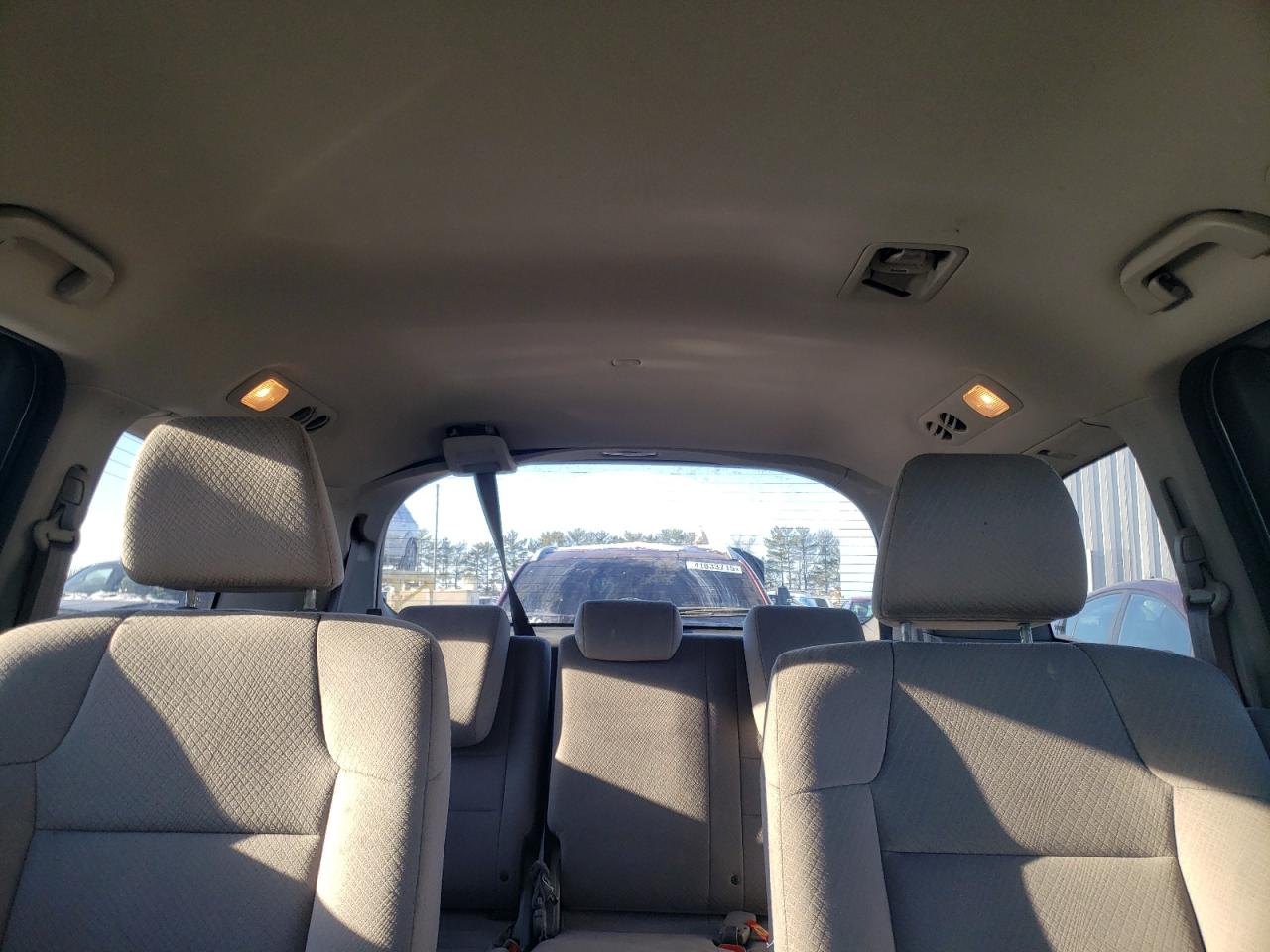 2015 Honda Odyssey - Image 10