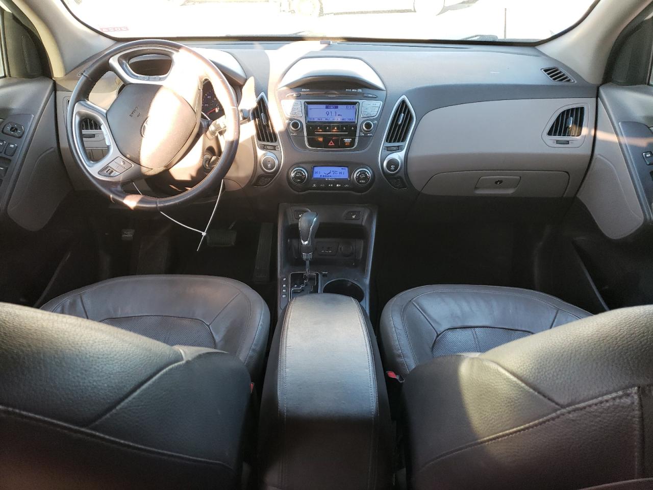 2011 Hyundai Tucson - Image 8