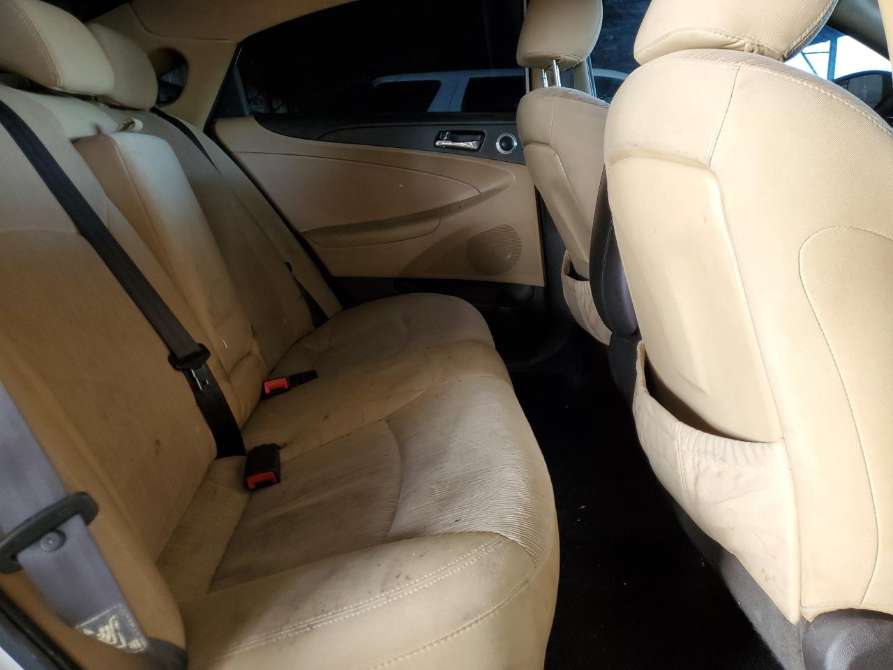2014 Hyundai Sonata - Image 10