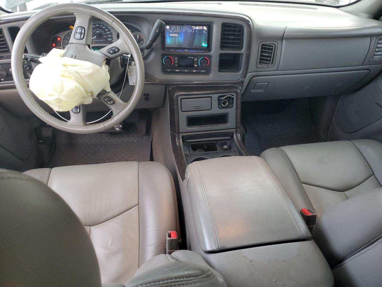 2006 GMC Sierra - Image 8