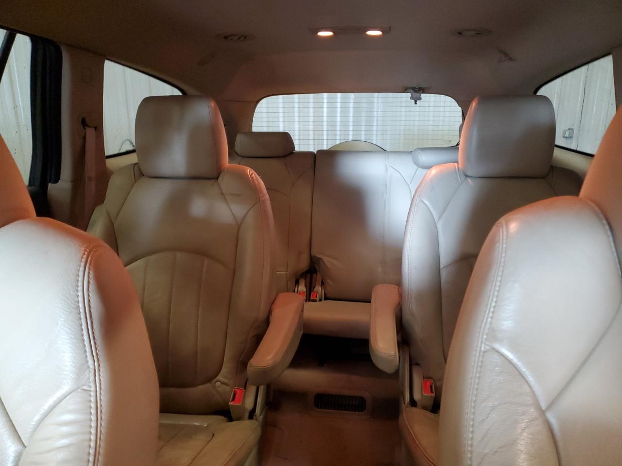 2011 Buick Enclave - Image 10