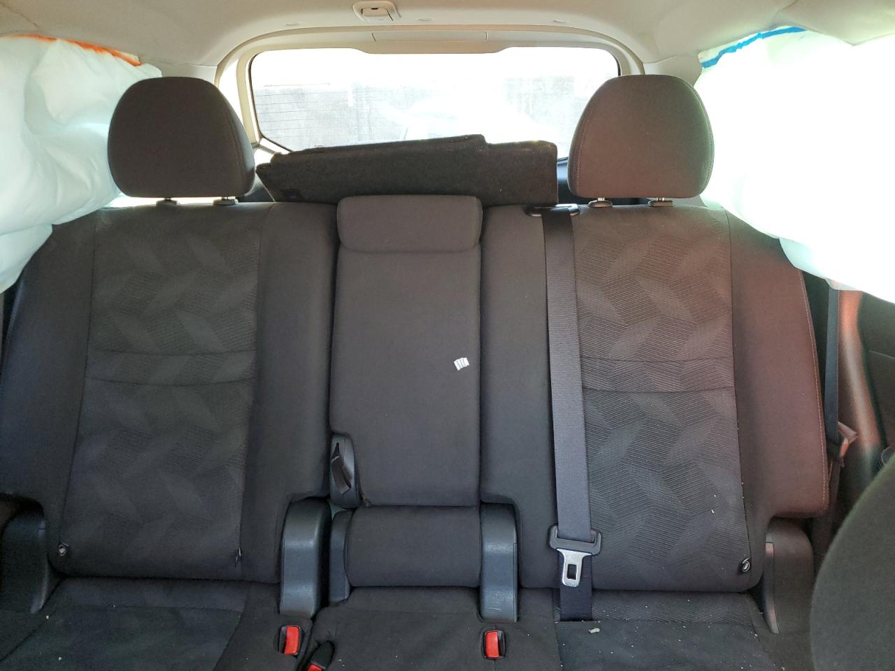 2016 Nissan Rogue - Image 10