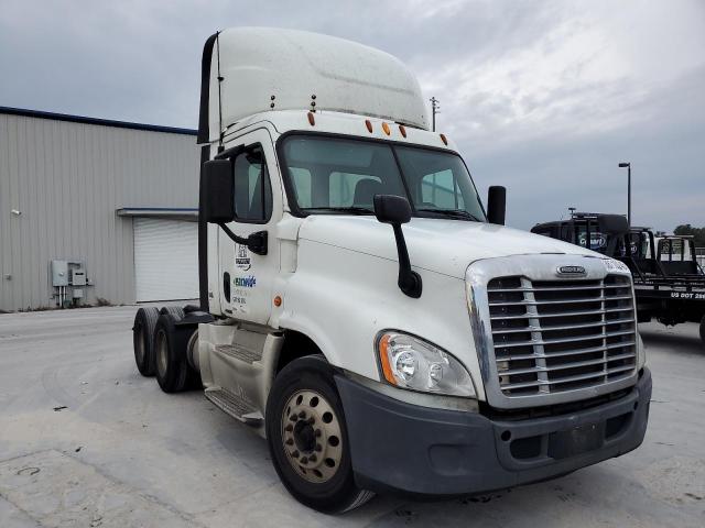 2014 Freightliner Cascadia 125 