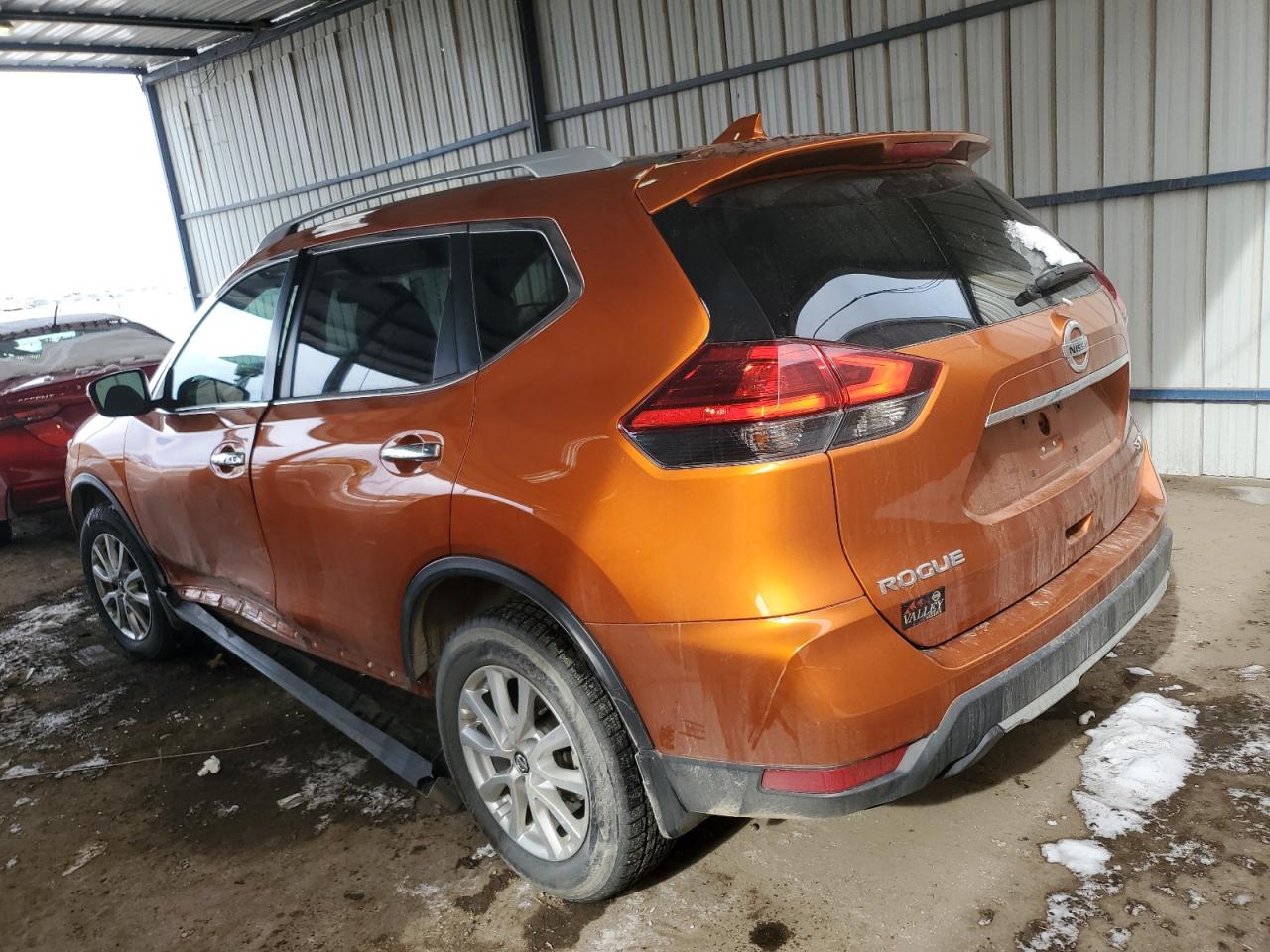 2017 Nissan Rogue - Image 2