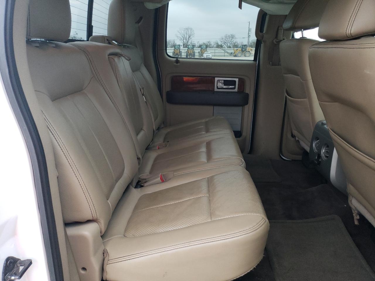 2010 Ford F-150 - Image 11