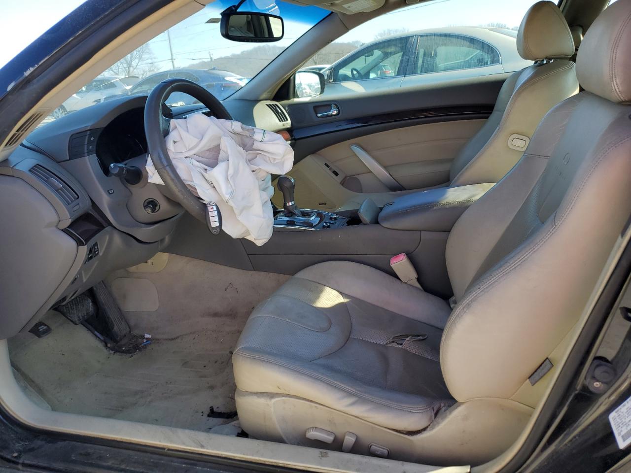 2011 Infiniti G - Image 7