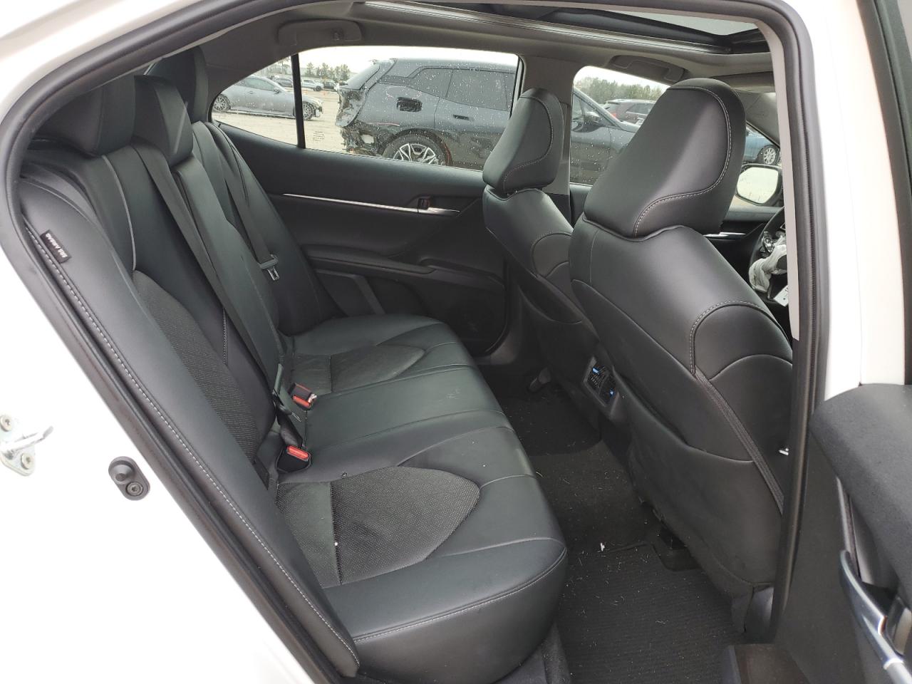 2023 Toyota Camry - Image 10