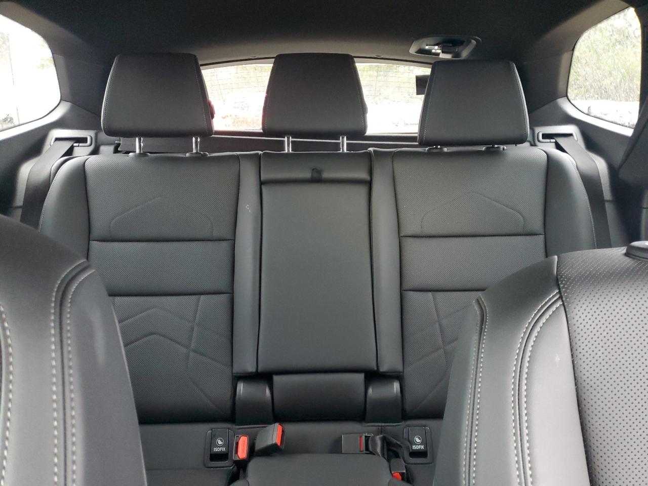2024 BMW X1 - Image 10