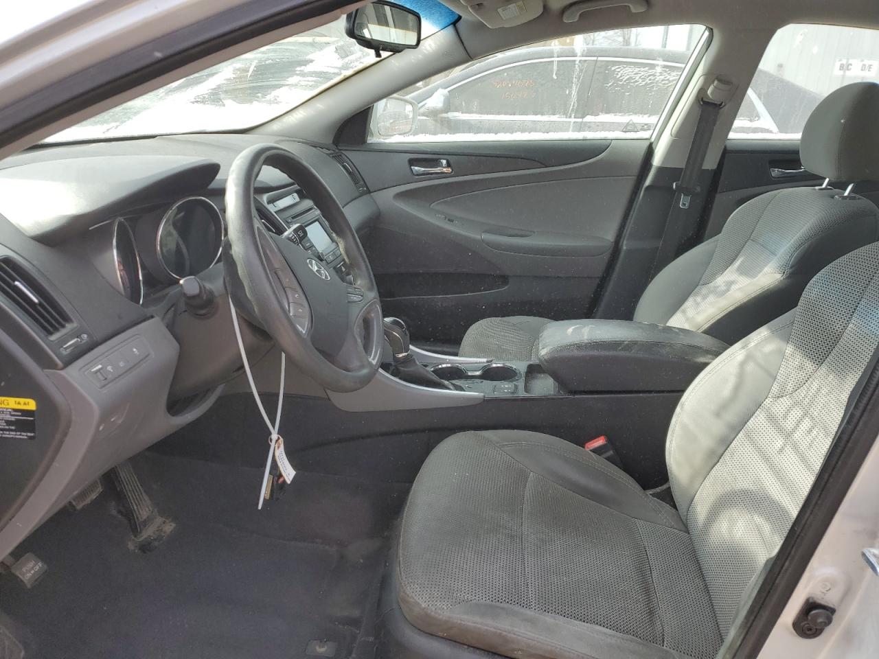 2014 Hyundai Sonata - Image 7