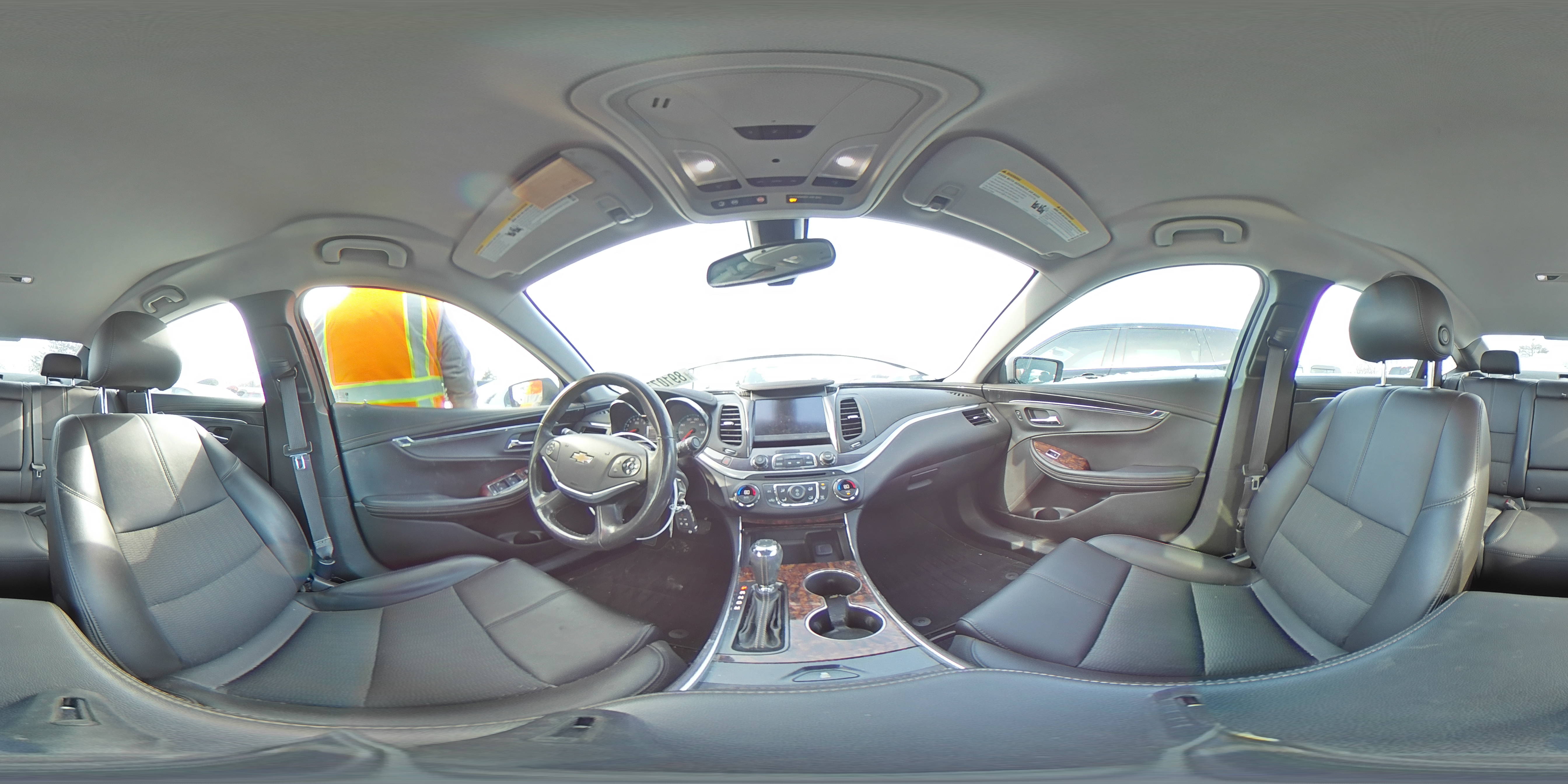 2014 Chevrolet Impala - Image 13