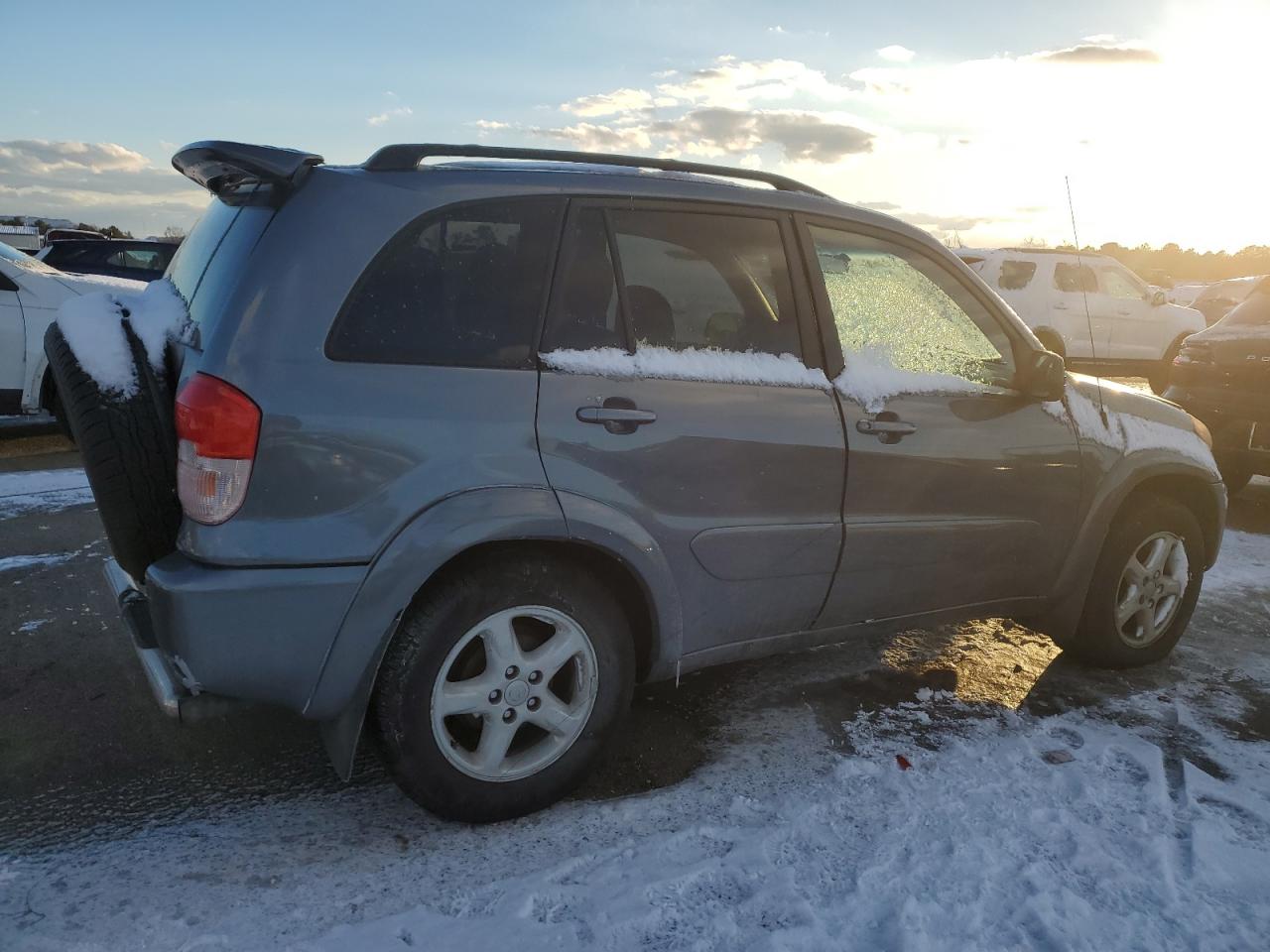 2002 Toyota RAV 4 - Image 3