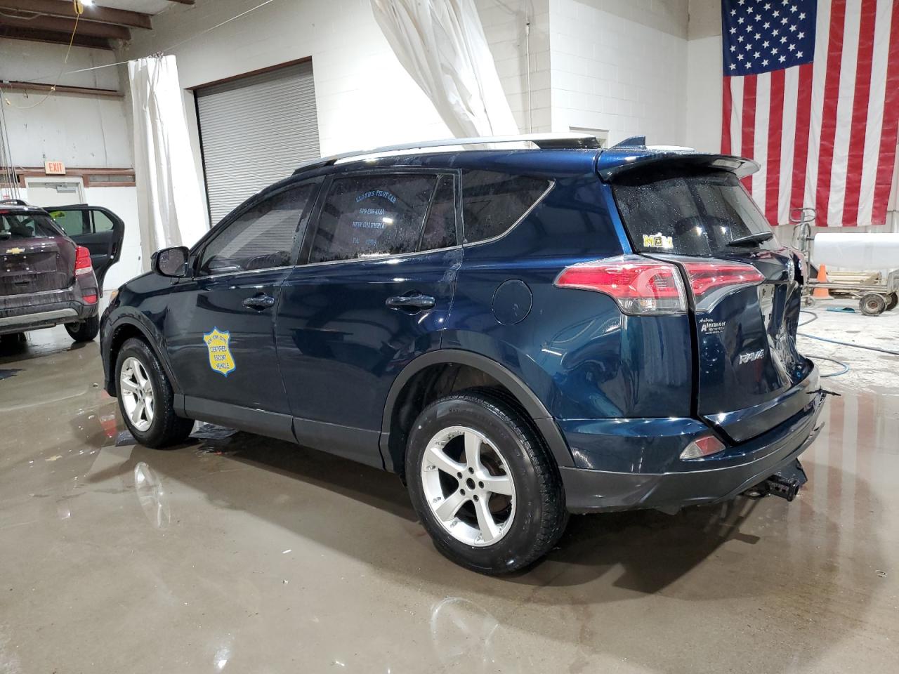 2017 Toyota RAV 4 - Image 2