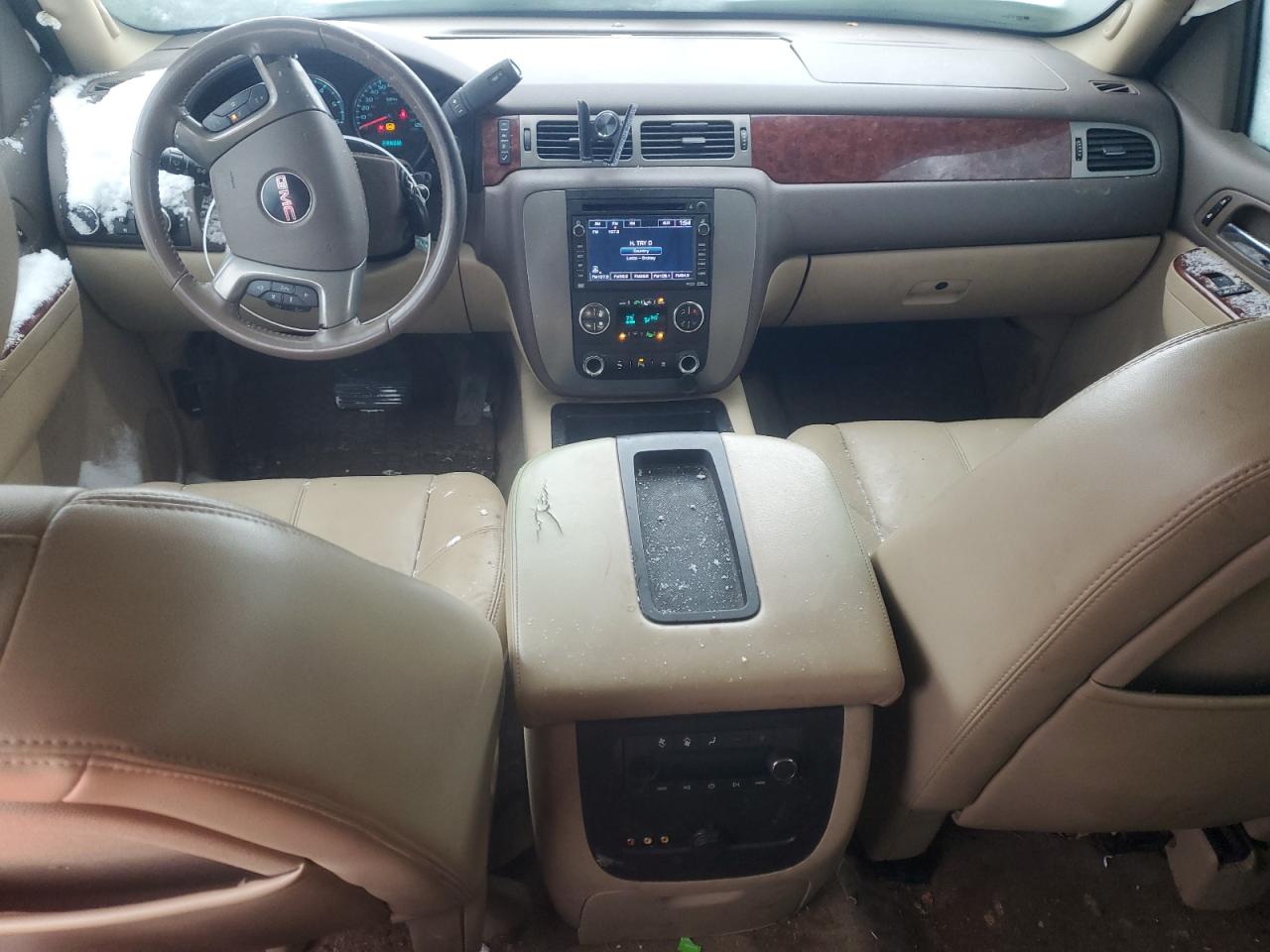 2010 GMC Yukon - Image 8
