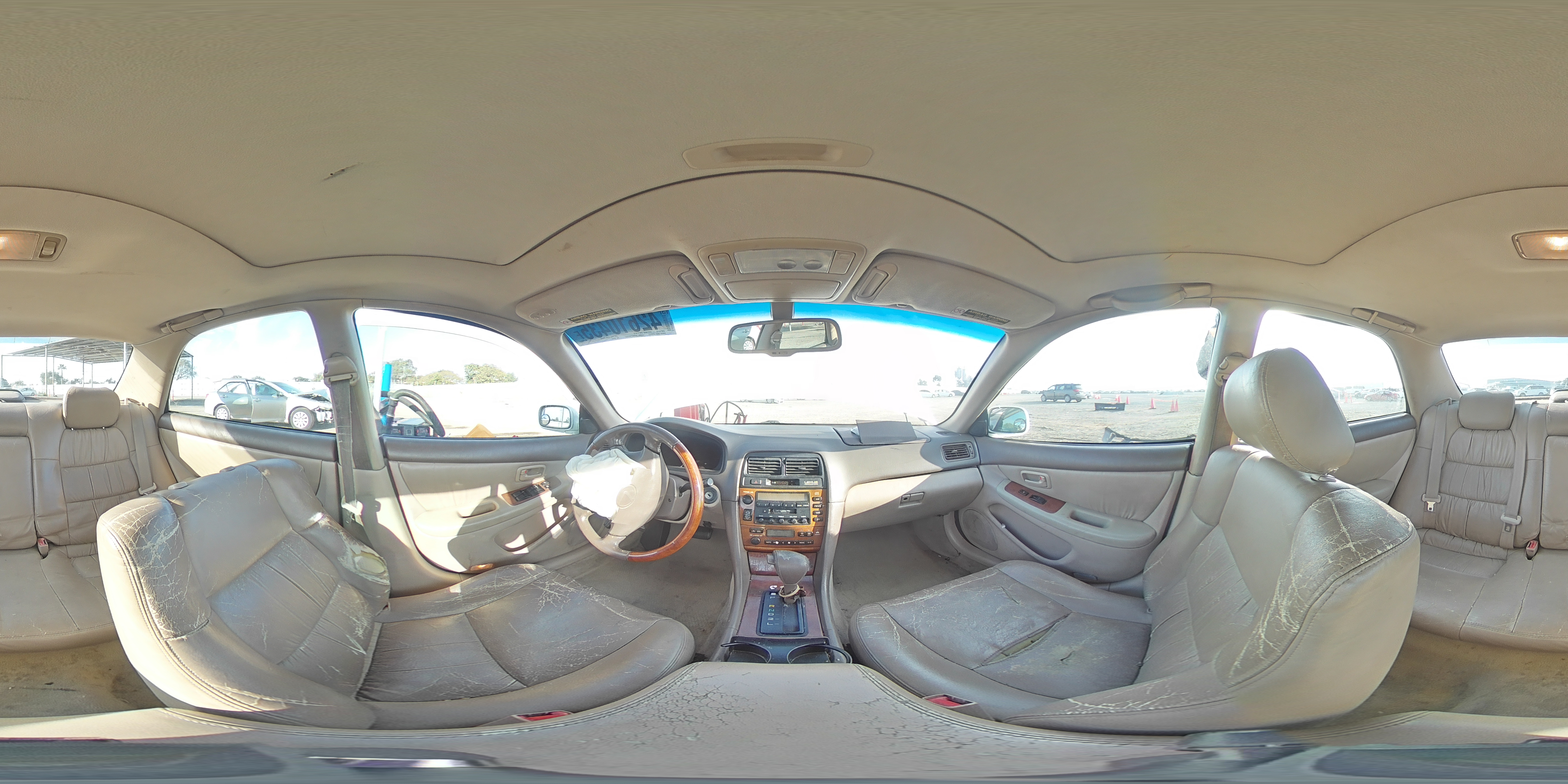 2001 Lexus ES - Image 13