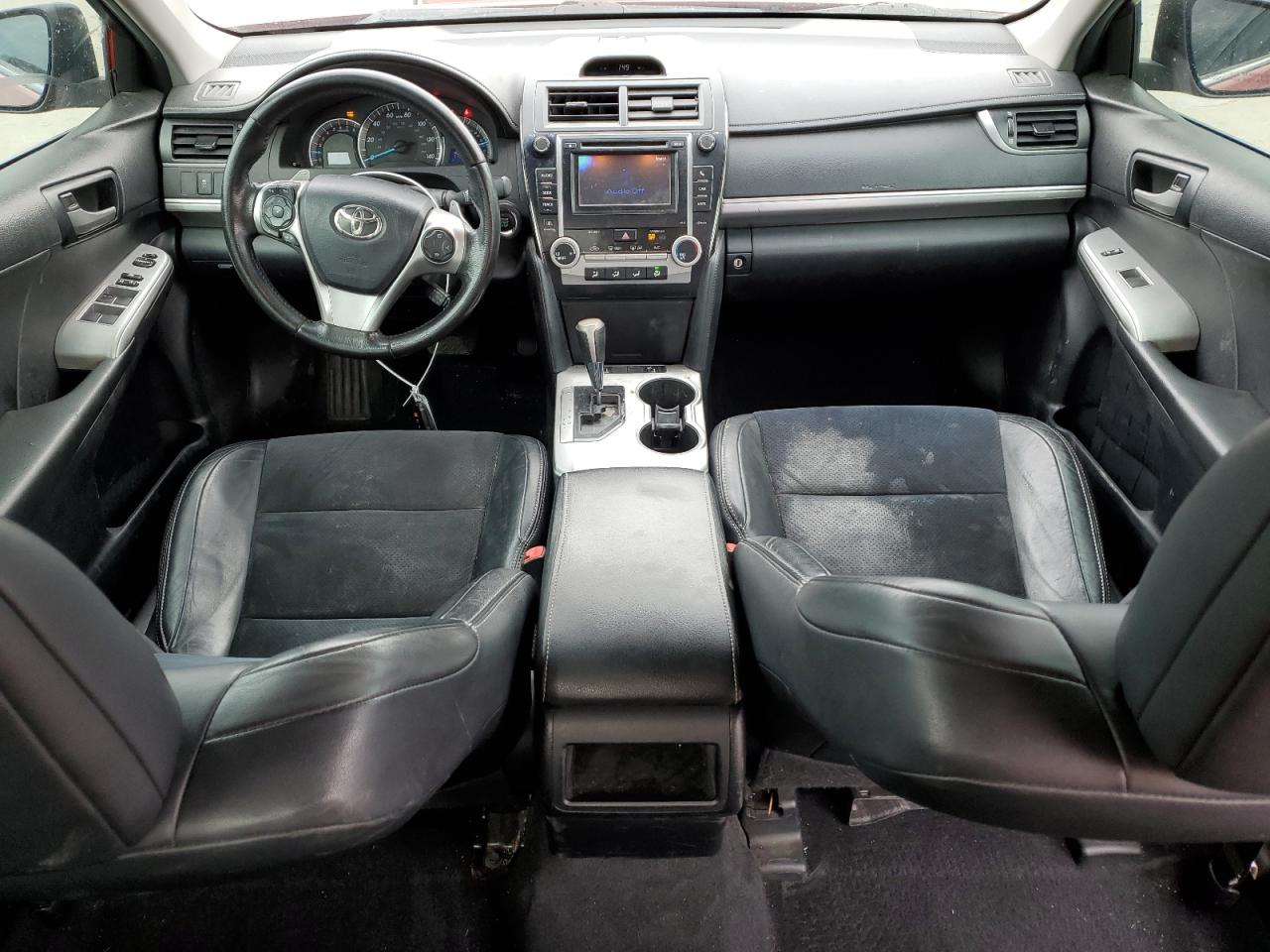 2012 Toyota Camry - Image 8