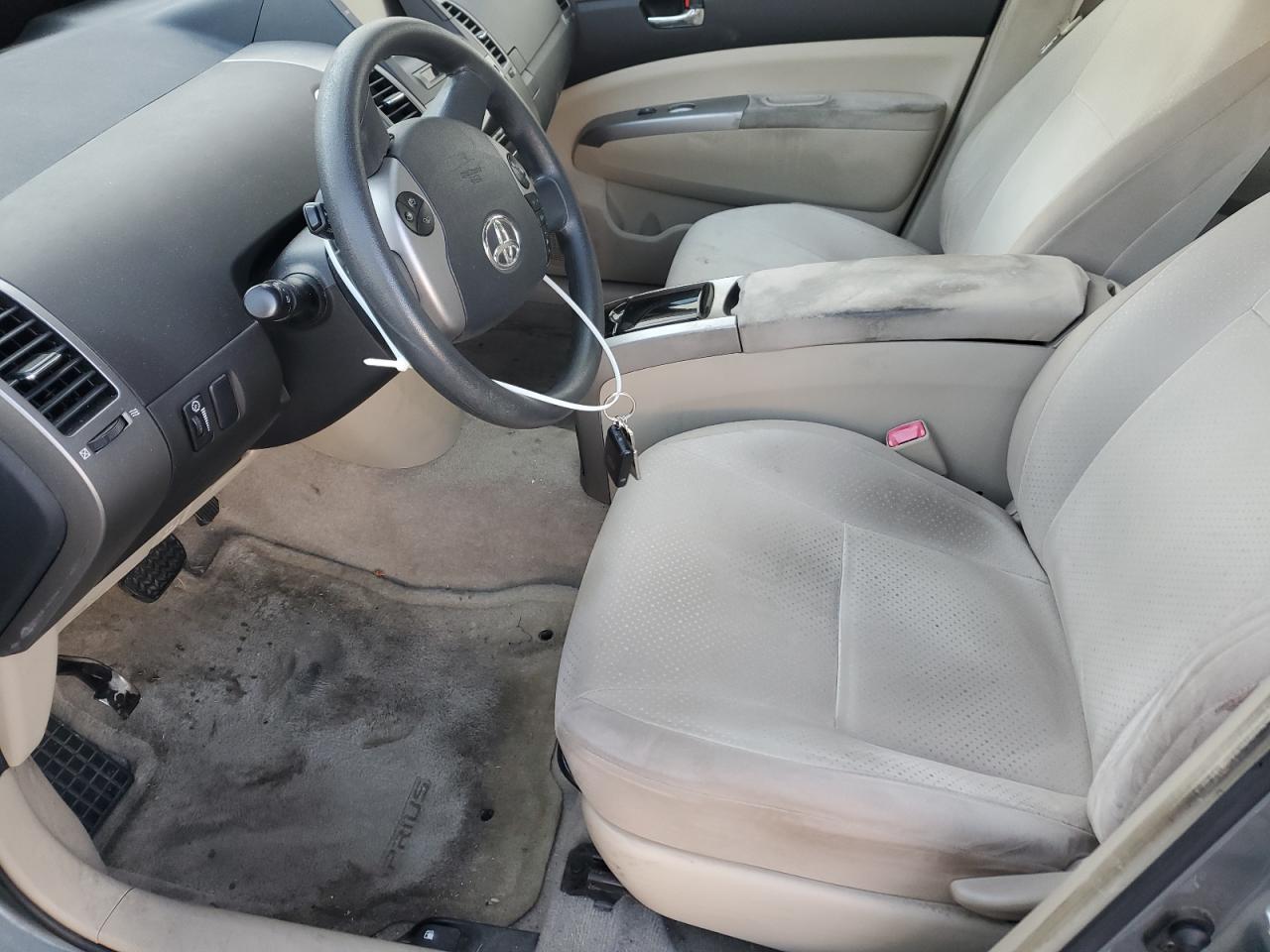 2004 Toyota Prius - Image 7